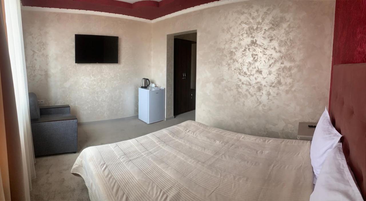 Hotel Maruna Sevan Eksteriør bilde